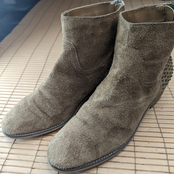 Marc Fisher women's sz 10M rough-out raw leather brown back zip ankle boots. 2" - Picture 1 of 10